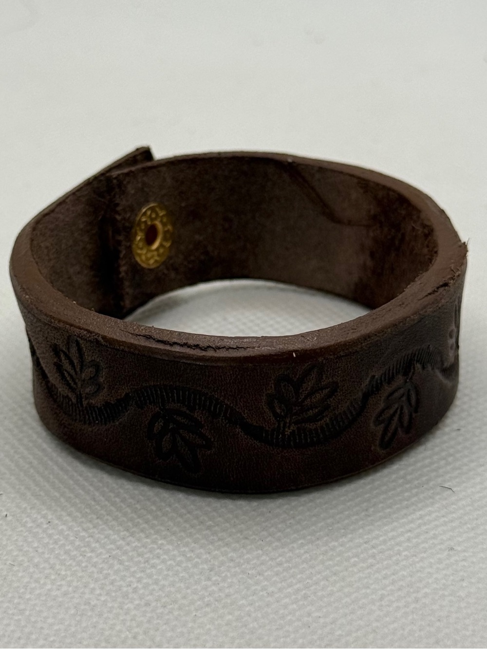 Handmade Hand-Tooled Brown Leather Snap Bracelet